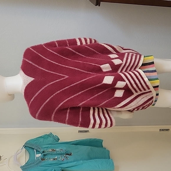 chloah Geometric Shaggy Eyelash Open Front Dolman Sleeve Varsity Cardigan - Picture 5 of 7